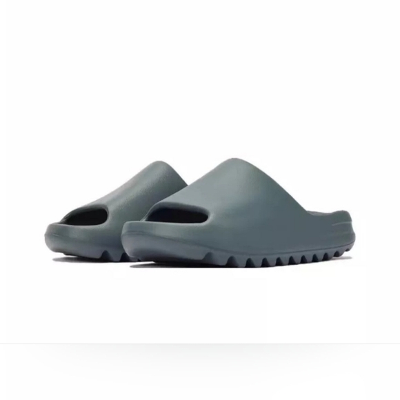 Adidas Yeezy Slide Slate Marine | Size 9 | Brand New (No Box) - Picture 1 of 6